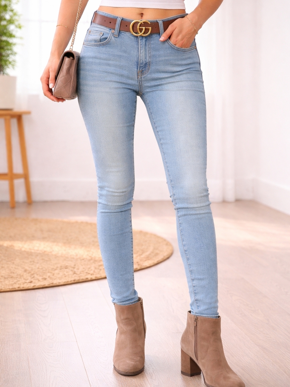 True Religion Jennie Curvy Skinny Jeans Size 27 Mid Rise Light Wash
